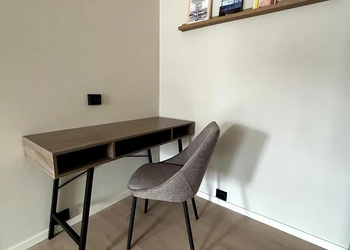 Modern In The Middle Of The Center Apartamento